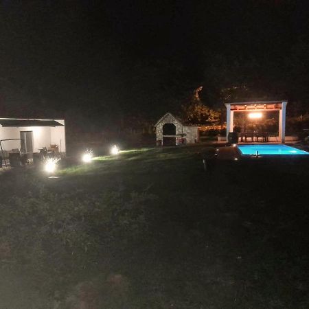 Villa Marie With Pool, Two Bedrooms For 4+2Kids Cavoglave Dış mekan fotoğraf