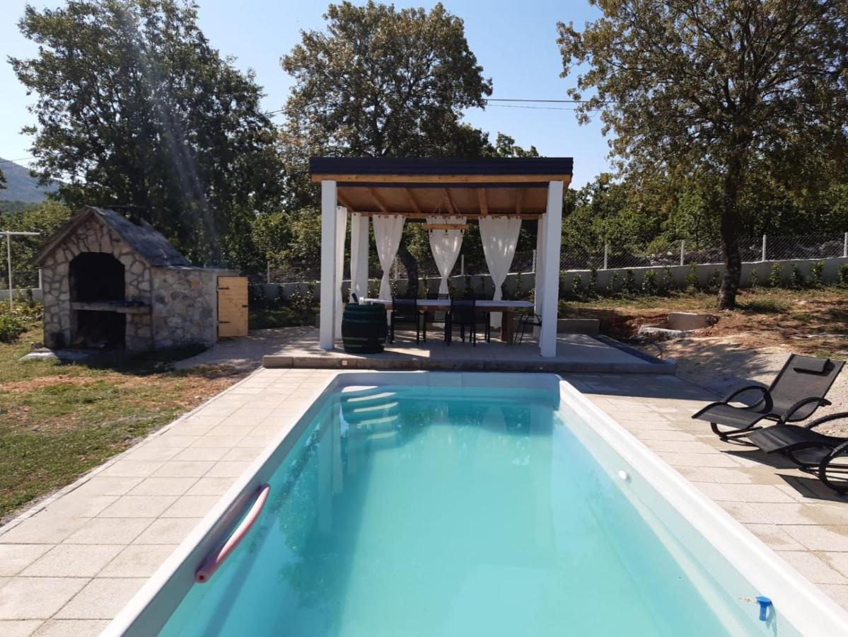 Villa Marie With Pool, Two Bedrooms For 4+2Kids Cavoglave Dış mekan fotoğraf