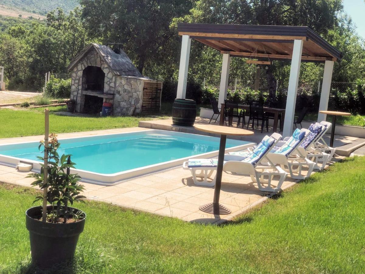 Villa Marie With Pool, Two Bedrooms For 4+2Kids Cavoglave Dış mekan fotoğraf